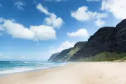 Hiker Dies on Dangerous Kalalau Trail Crawler's Ledge in Hawaii