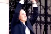 Hungary's Dancing Politician Steals Show at Magyar's Swearing-In
