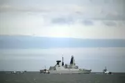 Iran Threatens Heavy Assault on US Assets if Ships Attacked Amid War