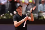 Jannik Sinner Breaks Djokovic Record, Reaches Italian Open Semis