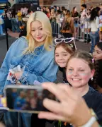 Katseye: K-Pop's Global Girl Group Redefining Pop with Chaotic Energy