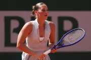 Kostyuk Battles Emotional Turmoil After Missile Near Parents' Home