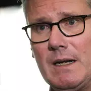 Labour MP warns cabinet: topple Starmer or I will trigger contest