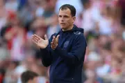 Le Bris Proud as Sunderland Seal Europa League Spot with Chelsea Win