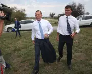 Liberal Insiders Warn Angus Taylor Against Backing Tony Abbott for Party Presidency
