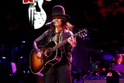 Linda Perry to Receive Special Ivor Novello Award for UK Music Influence