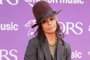 Linda Perry Urges Songwriters to Embrace AI at Ivor Novello Awards