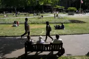London Heatwave: Temperatures Could Hit 33C This Bank Holiday