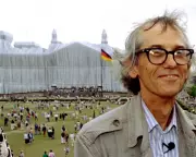 Lost Christo Cloud Artwork to Be Recreated in UK Gallery