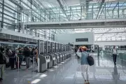 Majority of Britons Expect Long Delays This Summer Due to New EES System