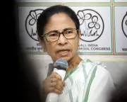 Mamata Banerjee Refuses to Resign After West Bengal Election Loss to BJP