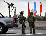 Moscow Shuts Airports, Mobile Signals Ahead of Victory Day Parade
