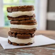 Nigella Lawson's Easy Cheesecake Ice Cream Recipe for Summer