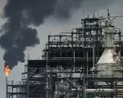 Nigerian Refinery at Heart of UK Jet Fuel Crisis Amid Union Row