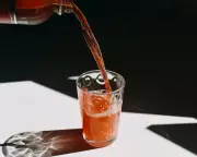 Non-Alcoholic Wine Alternatives: Kombucha, Tea, and Beet Juice