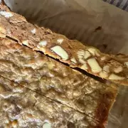 Perfect Blondies Every Time: Chill After Baking for Fudgy Texture