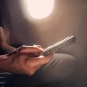 Pilot Explains Why You Must Switch Off Devices Completely on Flights