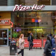 Pizza Hut Fan 'Unlocks 1997 Prices' with Incredible £4.99 Meal Deal