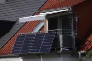 Plug-in Solar Panels: How They Work and Installation Guide