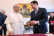 Pope Leo Urges Global Leaders to Ease Tensions After Rubio Meeting