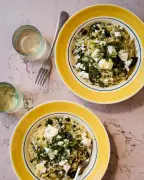Quick Spanakopita Orzo: A Taste of Greece in 25 Minutes