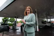 Reeves Unveils Cost-of-Living Plan: Cheaper Food, Free Bus Travel for Kids