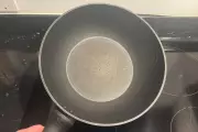 Replace Non-Stick Pans Immediately If You See These Warning Signs