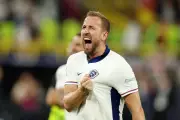 Retailers Pin Hopes on World Cup Boost Amid High Street Sales Slump