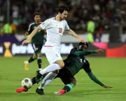 Sardar Azmoun's World Cup Absence Sparks Political Debate in Iran