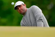 Scheffler Shares US PGA Lead as McIlroy Struggles with 74