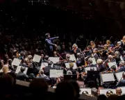Shani's Fresh Take on Dvořák's Ninth Symphony Impresses