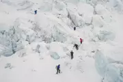 Sherpa Guide Dies on Everest as Season Death Toll Climbs to Five