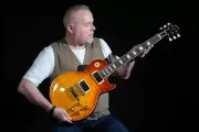 Slash's Guitar Sells for £233,100, Setting World Record at Auction
