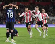 Southampton Beat Middlesbrough in Playoff Semi-Final After Controversy