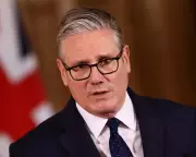 Starmer Declares Antisemitism 'a Crisis for All of Us' at No 10 Summit