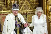 Starmer unveils King's Speech plans to save his premiership