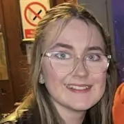Teen Paralysed from Neck Down After Severe Flu Leads to Spinal Stroke