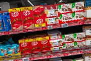 Thousands of Kit Kat Bars Scatter on Mississippi Highway After Truck Crash