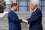 Trump and Xi's 10-Second Handshake Reveals Power Dynamics