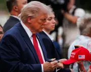 Trump Clashes with Kentucky Republican in MAGA Feud