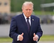 Trump Defends Iran Deal Push Amid Republican Backlash Over Negotiations