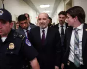 Trump Iran Deal Talks Collapse; Lutnick Epstein Scandal