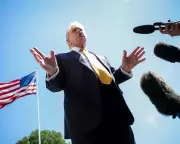 Trump Says He Doesn't Think About Americans' Finances Amid Iran War