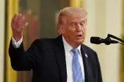 Trump Threatens Iran with Intensified Bombing if Nuclear Deal Talks Collapse