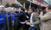 Turkish Police Storm Main Opposition Party HQ in Violent Clash