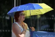 UK Heatwave: Yellow Alerts Issued for Bank Holiday 30C