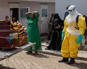 US Bans Green-Card Holders from Ebola-Affected African Nations