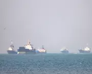 US-Iran Ceasefire Under Threat After Exchange of Strikes in Strait of Hormuz