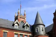 US Probes Smith College Over Transgender Women Admissions Policy