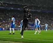 Vinícius Double Delays Barcelona Title as Real Madrid Beat Espanyol